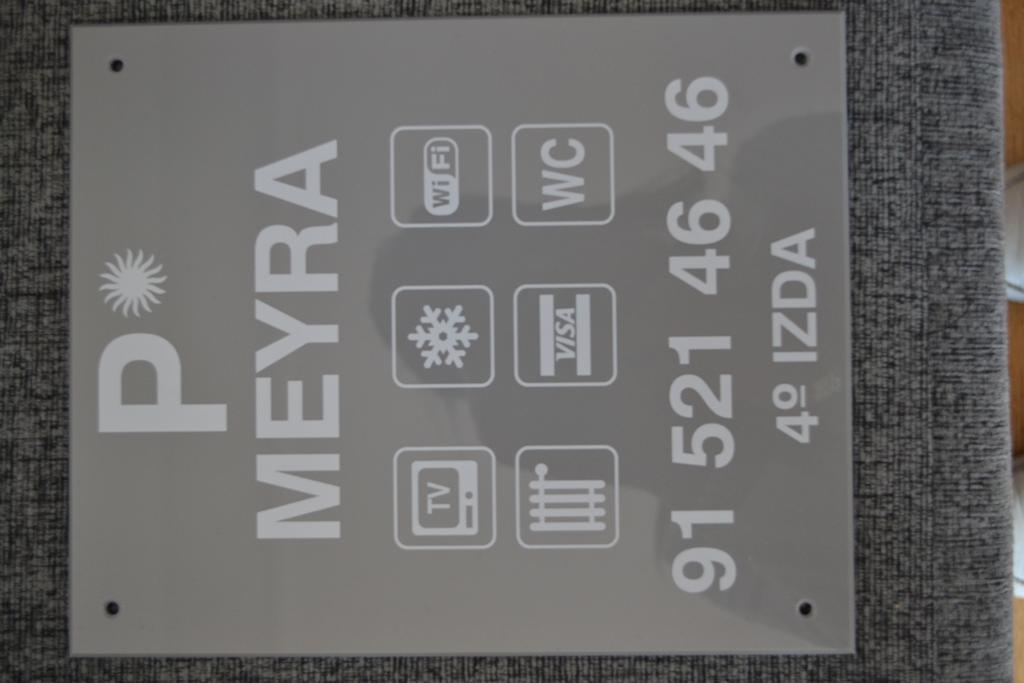 Hostal Meyra Мадрид Екстериор снимка