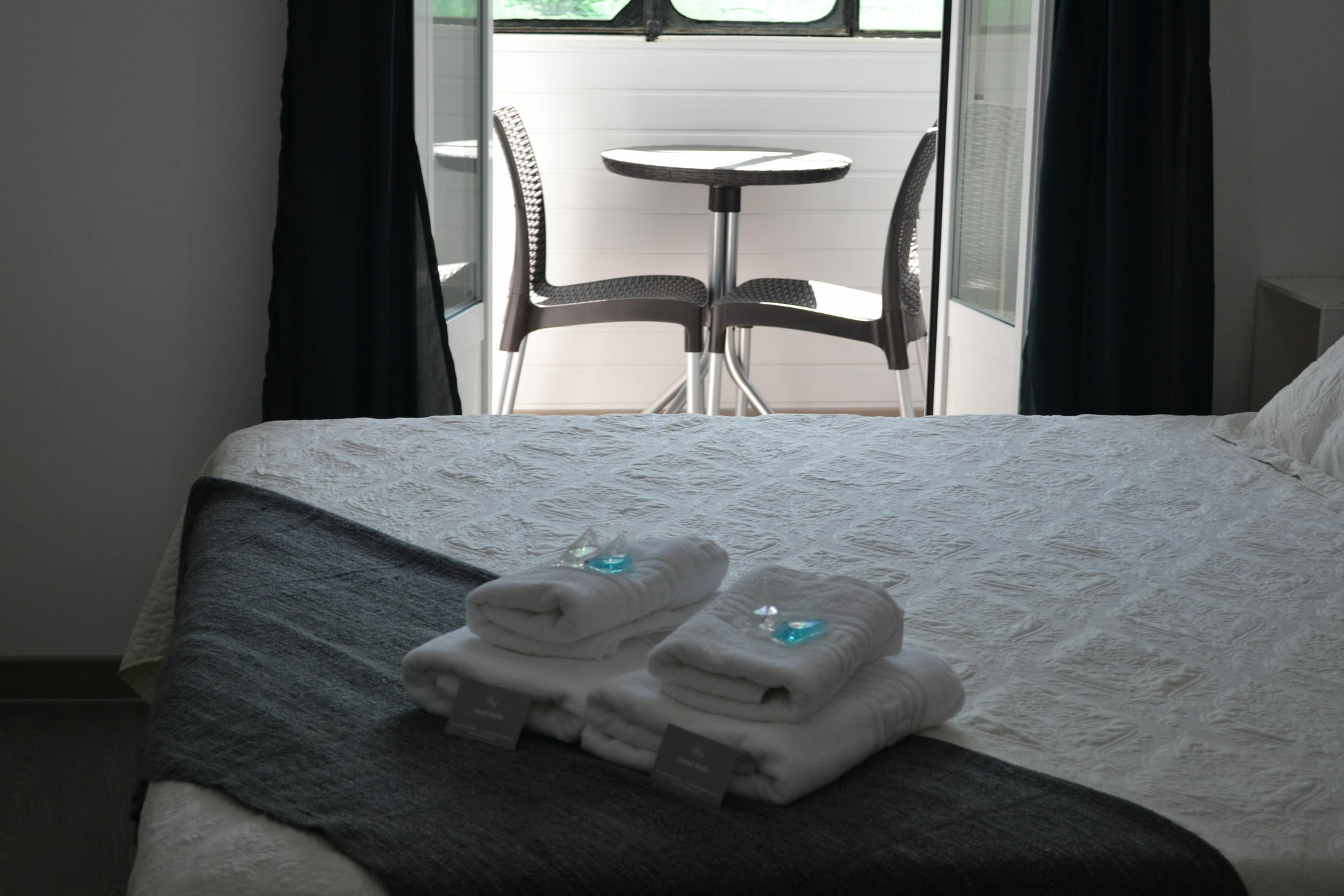 Hostal Meyra Мадрид Екстериор снимка